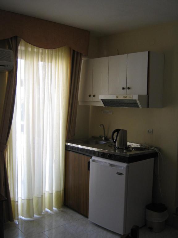 Odyssey Hotel Apartments การ์ปาตอส ห้อง รูปภาพ